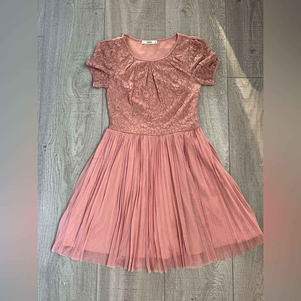 Oasis Women’s Formal Blush Dress with Lace Bodice and Pleated Skirt Size XS